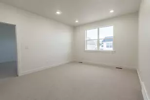 186 E 625 S, Hyde Park, UT 84318 - Photo 18