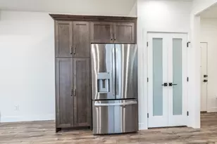 186 E 625 S, Hyde Park, UT 84318 - Photo 10