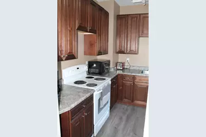 653 E 300 S, Salt Lake City, UT 84102 - Photo 14