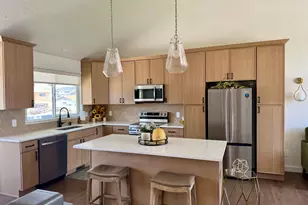 11860 S Alysum Circle, Riverton, UT 84065 - Photo 16