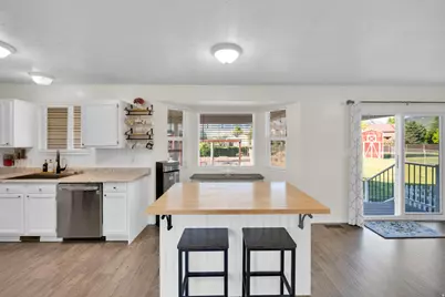 918 W 1600 N, Harrisville, UT 84404 - Photo 10