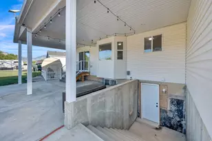 918 W 1600 N, Harrisville, UT 84404 - Photo 26