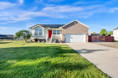 918 W 1600 N, Harrisville, UT 84404 - Photo 2