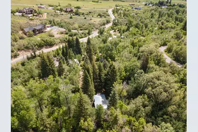 6449 N North Fork Rd, Liberty, UT 84310 - Photo 6