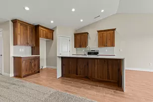1142 S Grace Way, Layton, UT 84041 - Photo 4