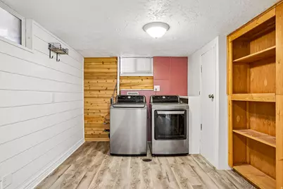 240 E 9125 S, Sandy, UT 84070 - Photo 24
