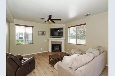 948 W Village Bend Ln S, Midvale, UT 84047 - Photo 8
