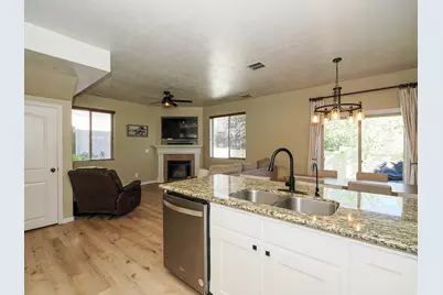 948 W Village Bend Ln S, Midvale, UT 84047 - Photo 14