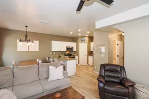 948 W Village Bend Ln S, Midvale, UT 84047 - Photo 10