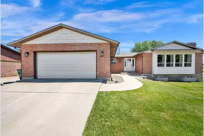 2902 N 725 W, Layton, UT 84041 - Photo 4