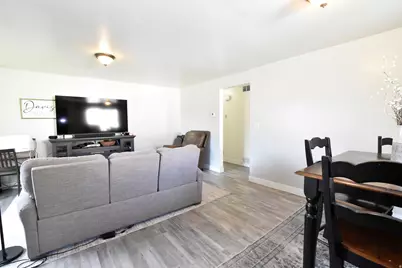 290 W 600 N, Logan, UT 84321 - Photo 10