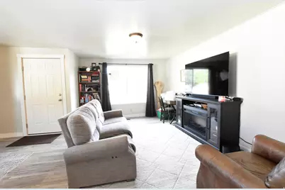 290 W 600 N, Logan, UT 84321 - Photo 12