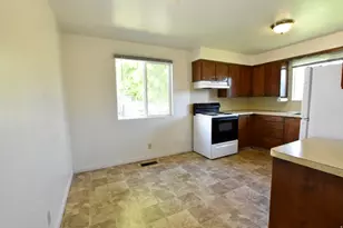 290 W 600 N, Logan, UT 84321 - Photo 44