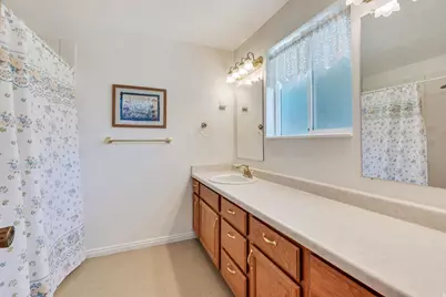 8093 S Beaumont Dr E, Sandy, UT 84093 - Photo 14