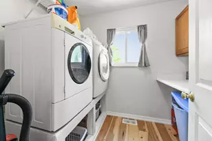 894 N 1380 E, Tooele, UT 84074 - Photo 28