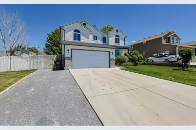 894 N 1380 E, Tooele, UT 84074 - Photo 36