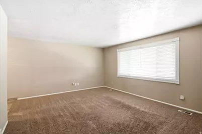 2224 S 100 W, Clearfield, UT 84015 - Photo 8