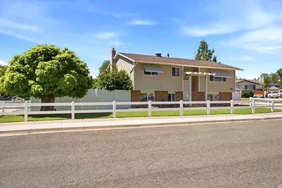 2224 S 100 W, Clearfield, UT 84015 - Photo 4
