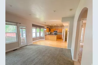 11467 S Loganberry Ct E, Draper, UT 84020 - Photo 10