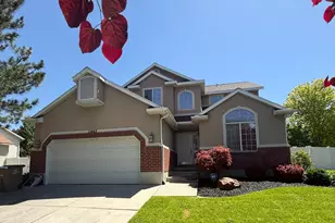11467 S Loganberry Ct E, Draper, UT 84020 - Photo 2
