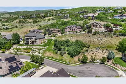 1596 E Millbrook Way S, Bountiful, UT 84010 - Photo 20