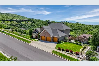 1596 E Millbrook Way S, Bountiful, UT 84010 - Photo 102