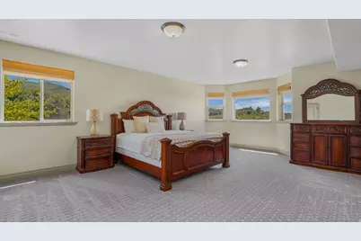 1596 E Millbrook Way S, Bountiful, UT 84010 - Photo 16