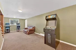 563 E 350 N, Bountiful, UT 84010 - Photo 26
