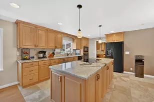 563 E 350 N, Bountiful, UT 84010 - Photo 12