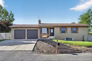 684 E Bridger, Elk Ridge, UT 84651 - Photo 2