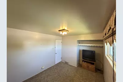 8859 W Helen Dr S, Magna, UT 84044 - Photo 14