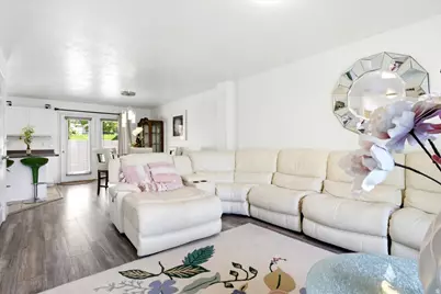 9511 S Fairway View Dr, Sandy, UT 84070 - Photo 6