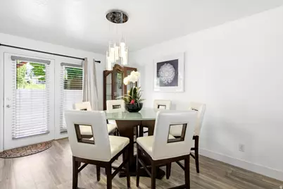 9511 S Fairway View Dr, Sandy, UT 84070 - Photo 8