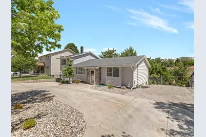 1005 E Violet Dr S, Sandy, UT 84094 - Photo 2