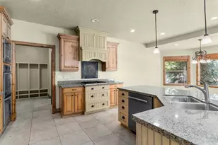 13 E Sledhill Cir N, Alpine, UT 84004 - Photo 32