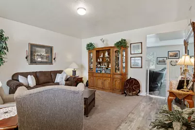 5461 W Woodcroft Ln, Herriman, UT 84096 - Photo 6