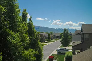 879 W Saddlebrook Dr, Kaysville, UT 84037 - Photo 12