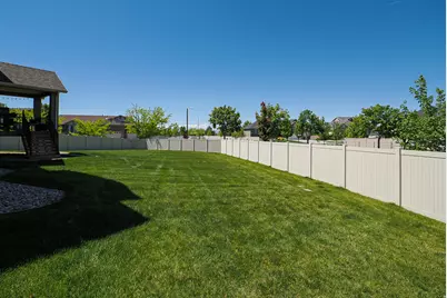 879 W Saddlebrook Dr, Kaysville, UT 84037 - Photo 6