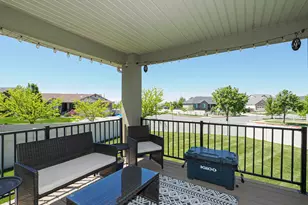 879 W Saddlebrook Dr, Kaysville, UT 84037 - Photo 8