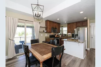 879 W Saddlebrook Dr, Kaysville, UT 84037 - Photo 18