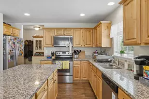 6914 S Mysteria Ln W, Midvale, UT 84047 - Photo 12