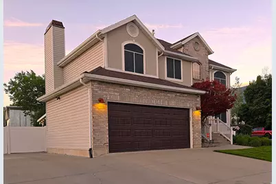 1037 E 1500 N, Layton, UT 84040 - Photo 2
