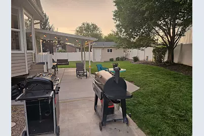 1037 E 1500 N, Layton, UT 84040 - Photo 30