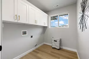 212 N Mia Cv E, Saratoga Springs, UT 84045 - Photo 24