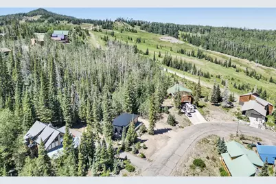 326 Ridgeview St, Brian Head, UT 84719 - Photo 8