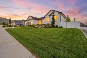 1058 E 300 S, Smithfield, UT 84335 - Photo 6