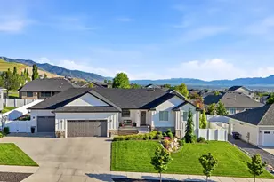 1058 E 300 S, Smithfield, UT 84335 - Photo 4