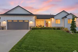 1058 E 300 S, Smithfield, UT 84335 - Photo 2