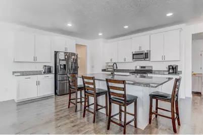 242 E Echo Ledge Dr, Saratoga Springs, UT 84045 - Photo 4