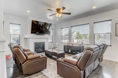 242 E Echo Ledge Dr, Saratoga Springs, UT 84045 - Photo 2